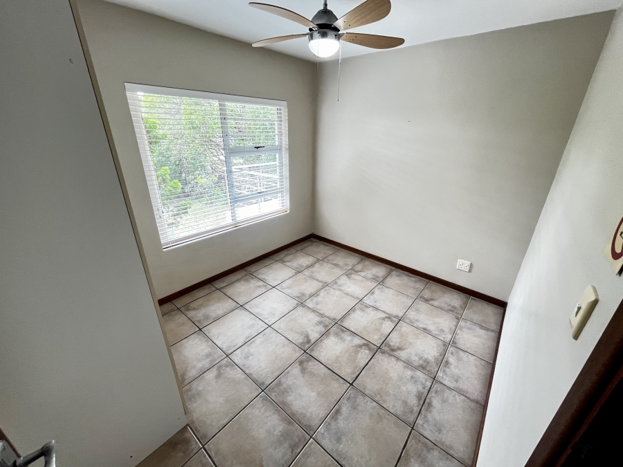 To Let 2 Bedroom Property for Rent in Beacon Bay Eastern Cape